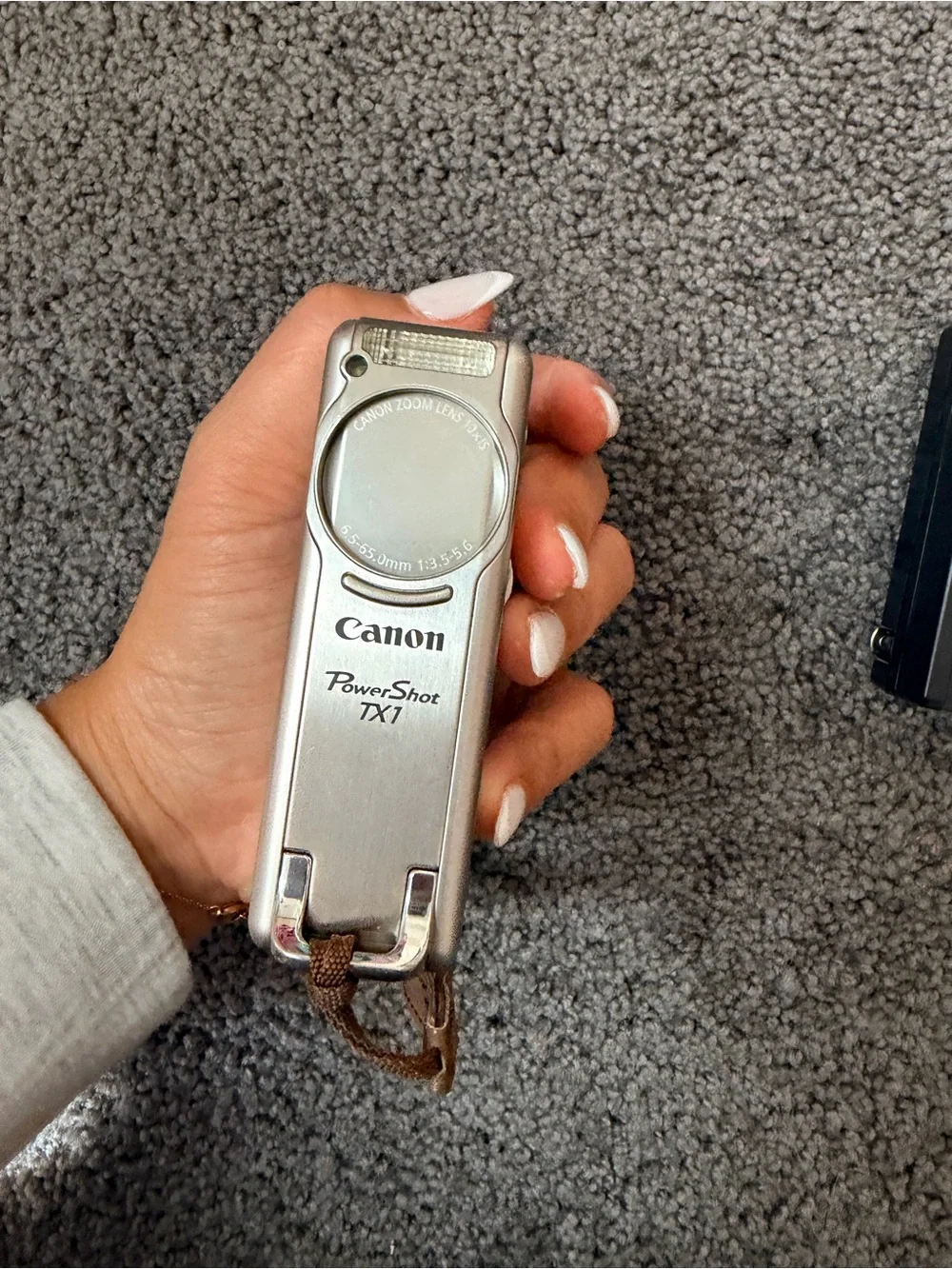 Canon compact digital